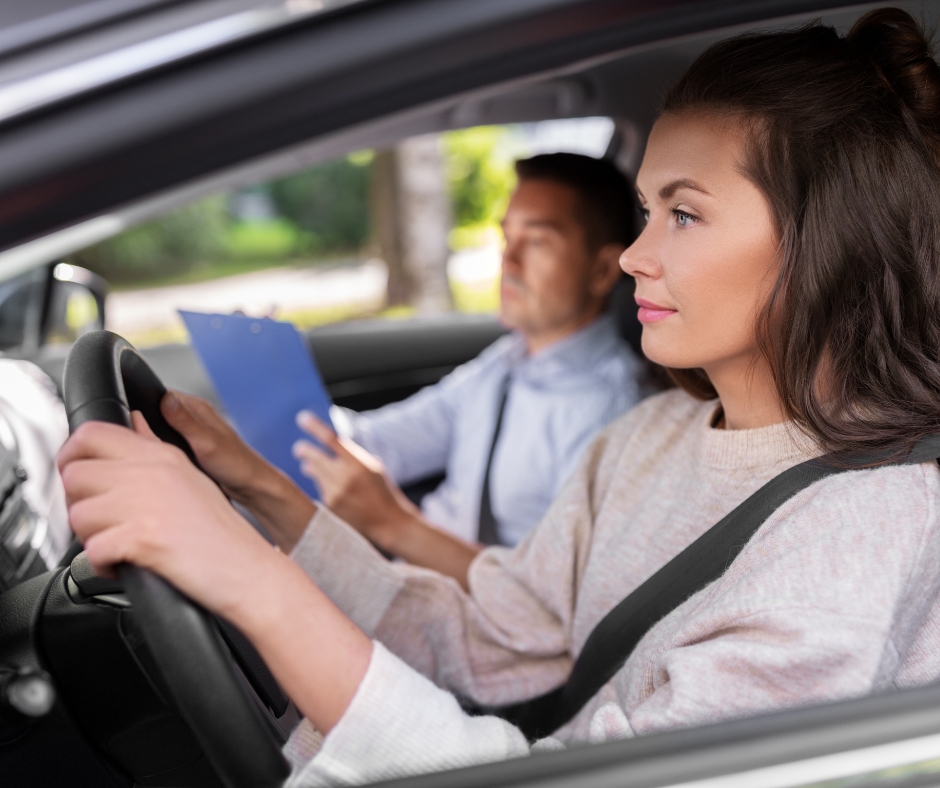 Prêt auto Desjardins pour les jeunes conducteurs : Conseils pour obtenir des conditions avantageuses malgré un historique de crédit limité.