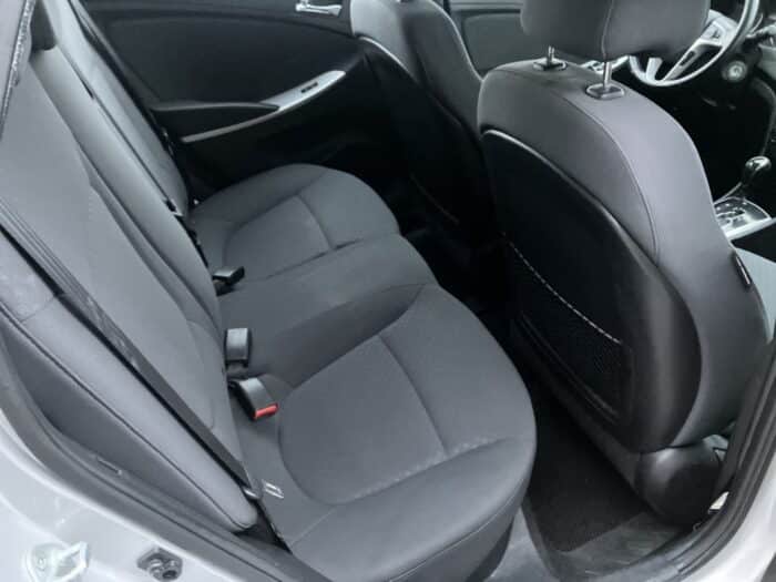 Hyundai Accent GLS - Image 11