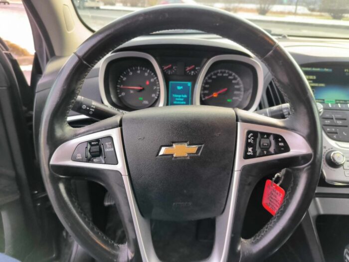 Chevrolet Equinox LT - Image 11