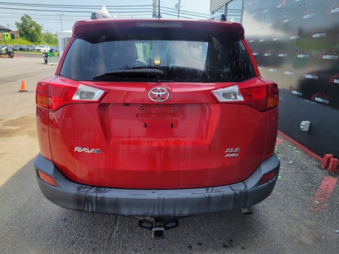 Toyota RAV4 XLE - Image 6