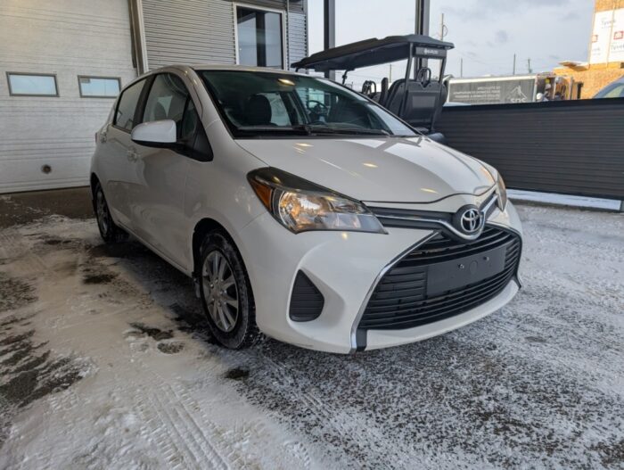 Toyota Yaris LE - Image 4