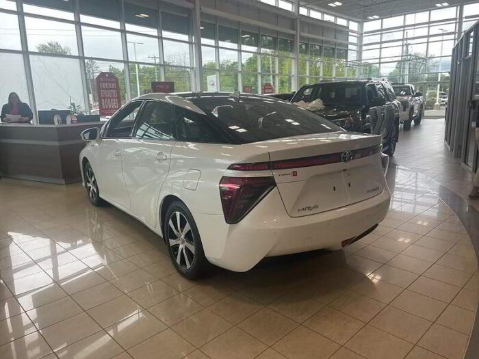 Toyota Mirai Sedan - Image 4