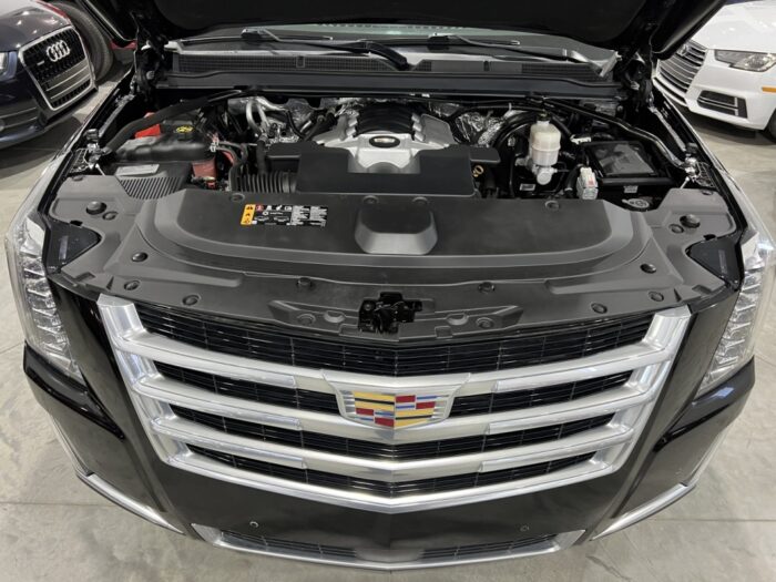 Cadillac Escalade Premium Luxe - Image 28