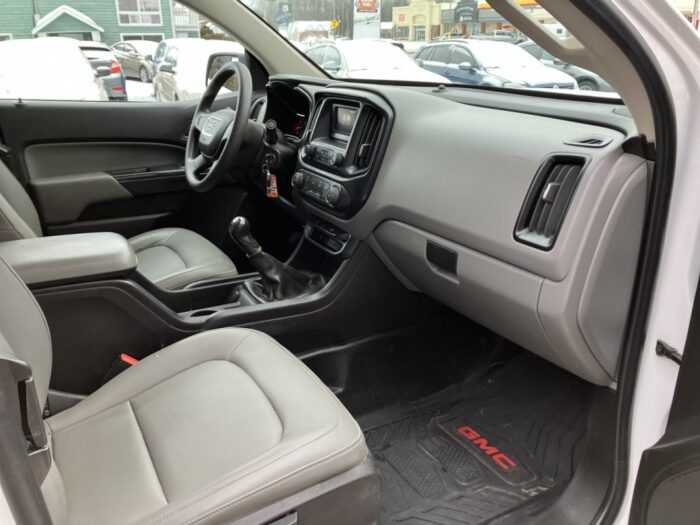 GMC Canyon SL 2RM - Image 18