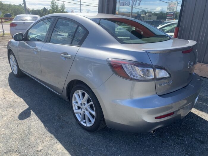 Mazda Mazda3 GT - Image 3