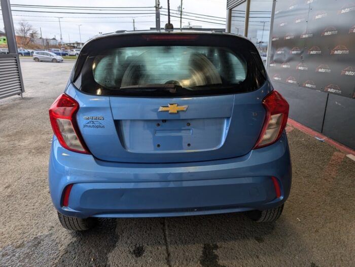 Chevrolet Spark LT - Image 5