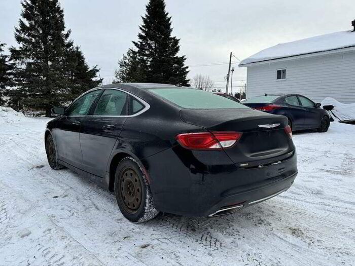 Chrysler 200 C berline 4 portes TA - Image 3