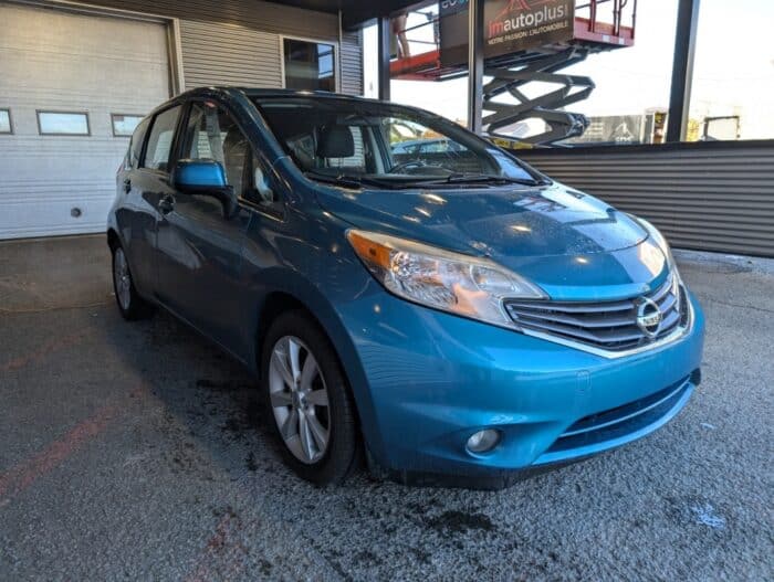 Nissan Versa SL - Image 4