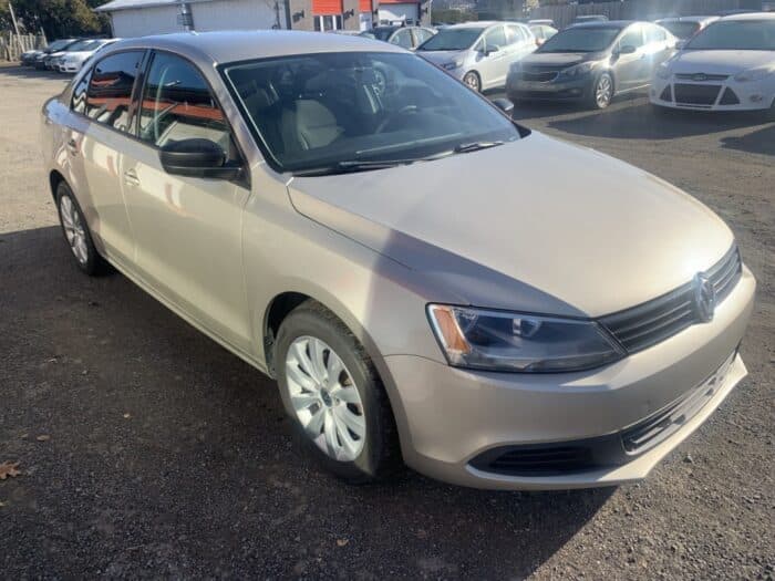 Volkswagen Jetta Trendline+ - Image 13