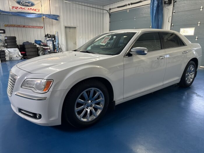 Chrysler 300 300C - Image 3