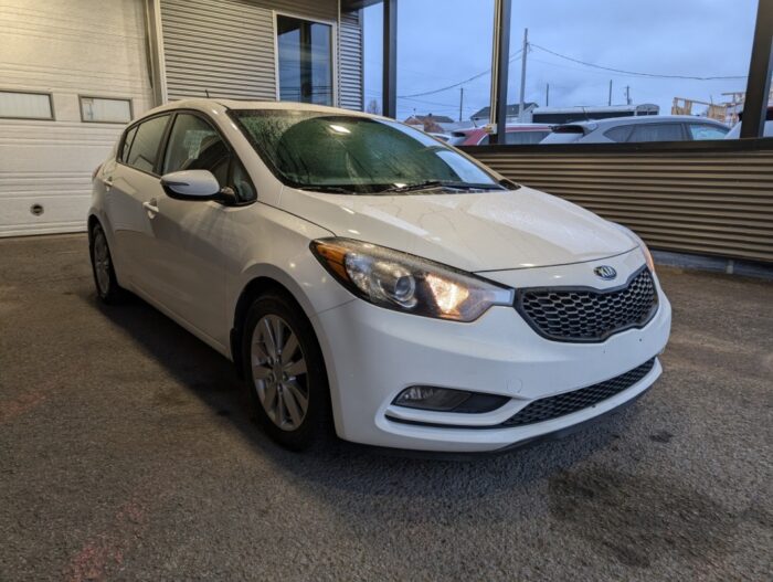 KIA Forte5 LX+ - Image 4