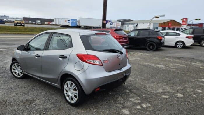 Mazda Mazda2 GX - Image 5