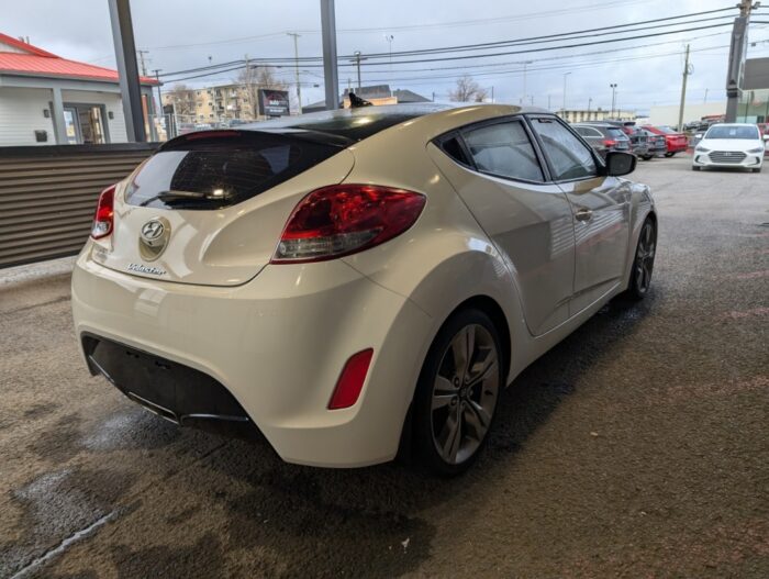 Hyundai Veloster avec Tech - Image 5