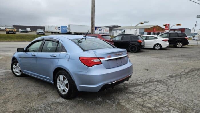 Chrysler 200 Touring - Image 5