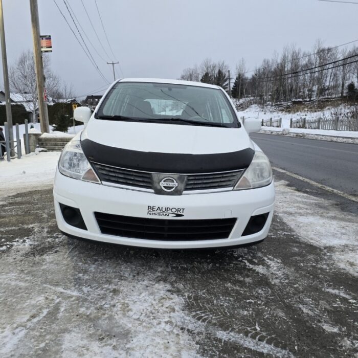 Nissan Versa 1,8 SL - Image 3