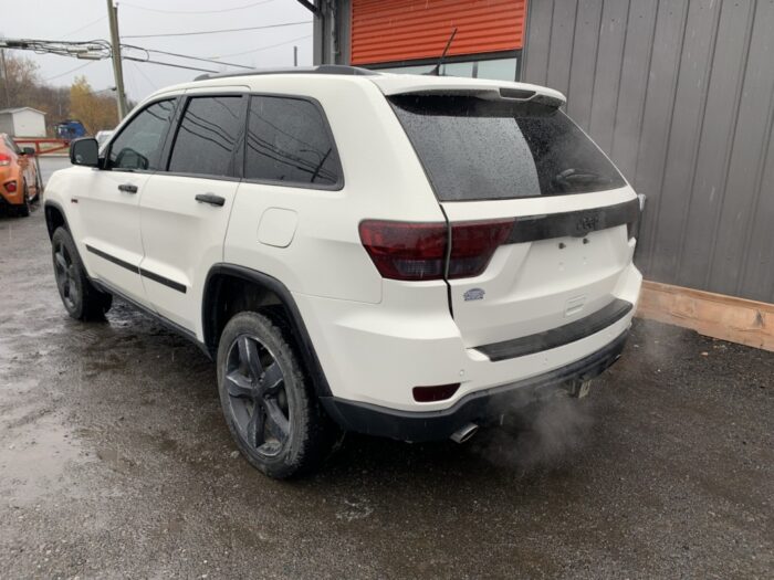 Jeep Grand Cherokee Overland - Image 3