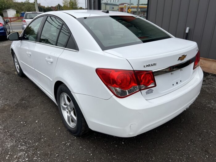 Chevrolet Cruze LT turbo avec 1SA - Image 3