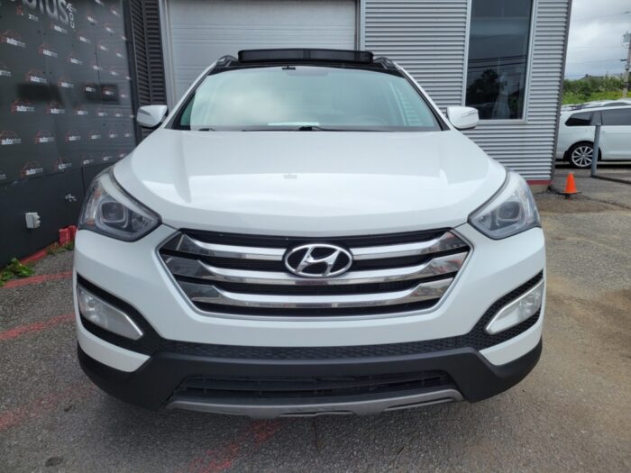 Hyundai Santa Fe Sport Premium - Image 3