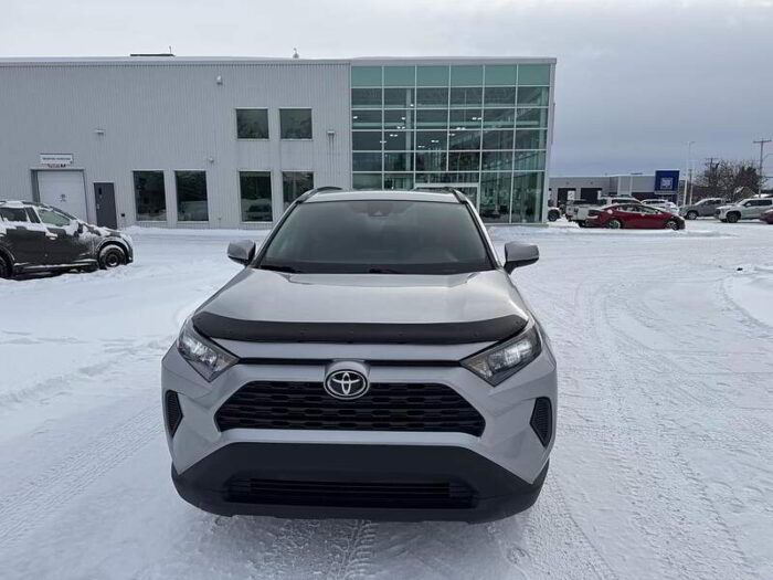 Toyota RAV4 LE - A VENDRE PRES DE QUEBEC - - Image 3