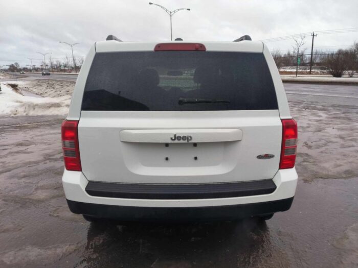 Jeep Patriot North - Image 8