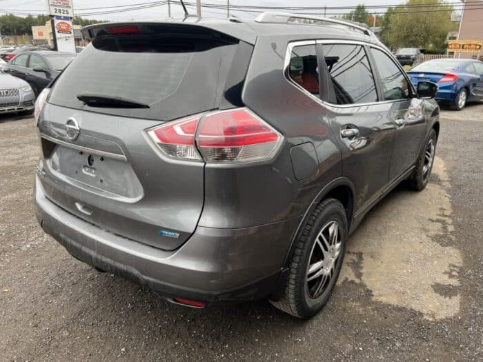 Nissan Rogue S - Image 4