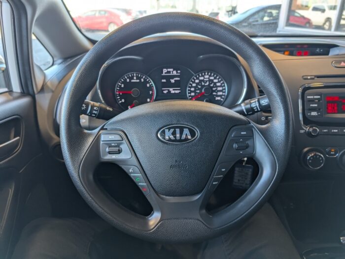 KIA Forte LX - Image 11