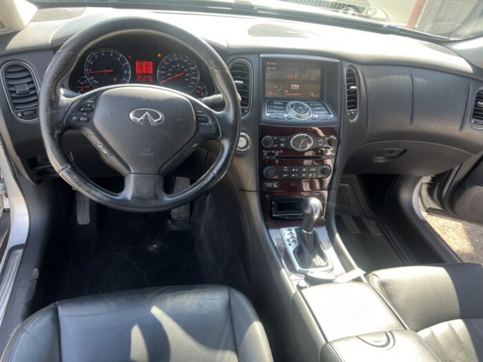 Infiniti EX35 - - Image 12