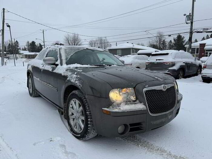 Chrysler 300 Berline 4 portes Limited, traction arrière - Image 7