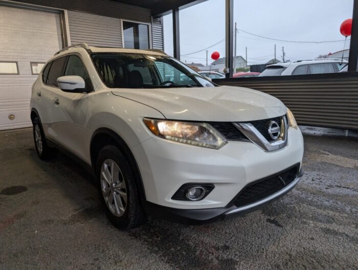 Nissan Rogue SV - Image 4