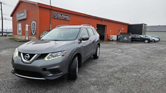 Nissan Rogue S - Image 3