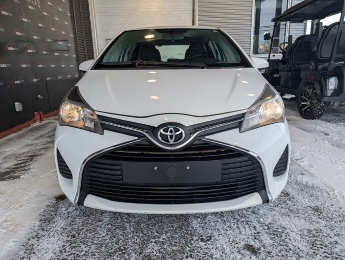 Toyota Yaris LE - Image 3