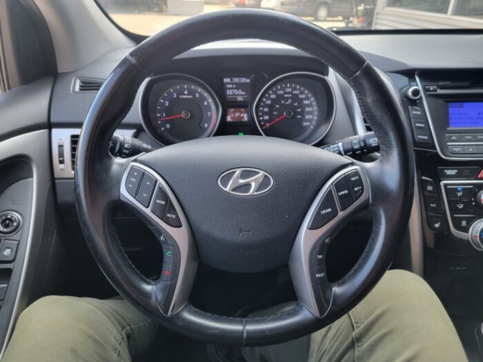 Hyundai Elantra GT GLS - Image 13