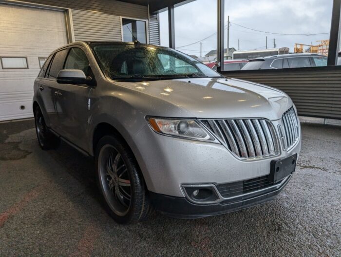 Lincoln MKX - - Image 4