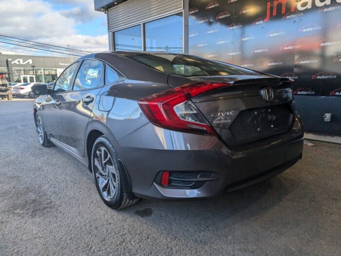 Honda Civic SE - Image 7