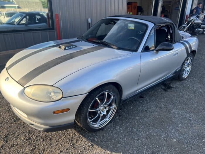 Mazda MX-5 Miata - - Image 12