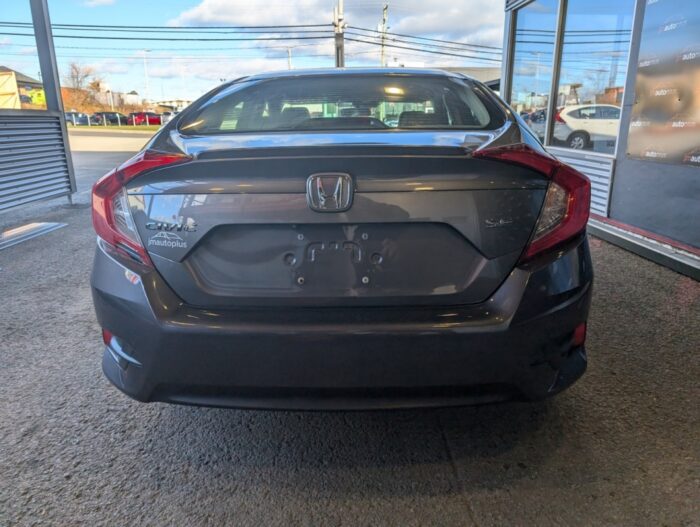 Honda Civic SE - Image 6