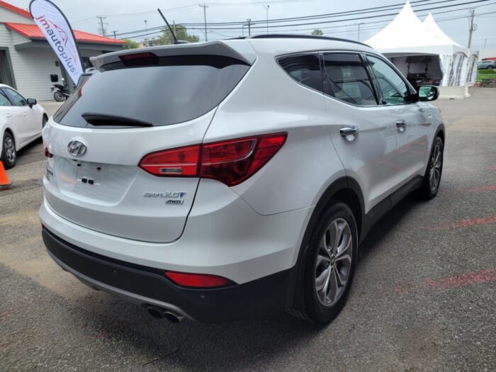 Hyundai Santa Fe Sport Premium - Image 5