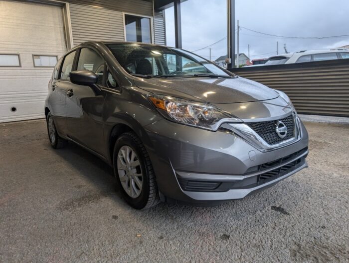 Nissan Versa SV - Image 4