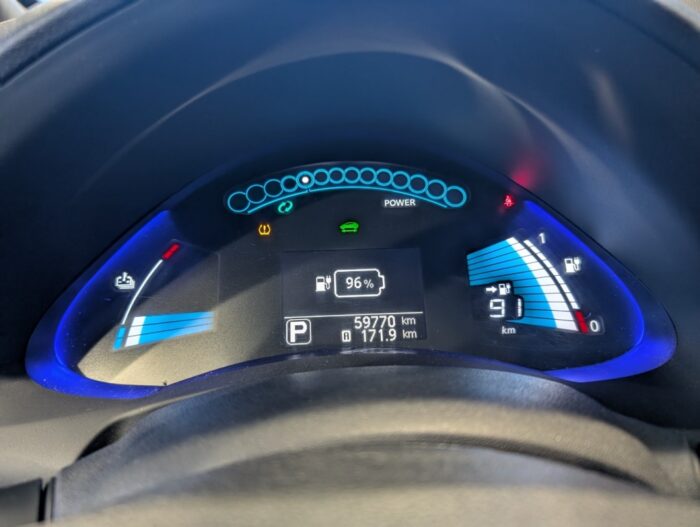 Nissan Leaf SV - Image 15