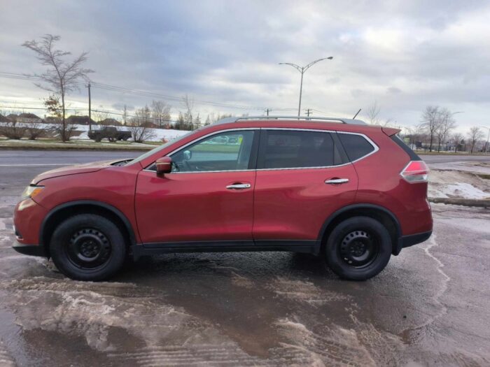 Nissan Rogue SV – Image 6