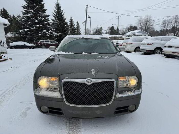 Chrysler 300 Berline 4 portes Limited, traction arrière - Image 8