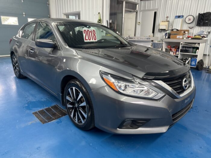 Nissan Altima 2,5 SV - Image 4