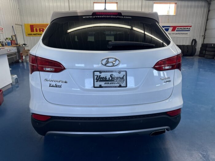 Hyundai Santa Fe Sport Premium - Image 9