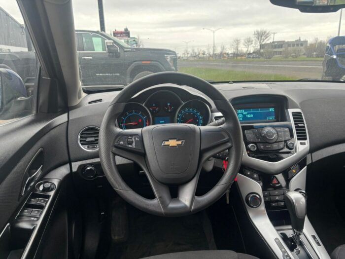 Chevrolet Cruze LT turbo avec 1SA - Image 12