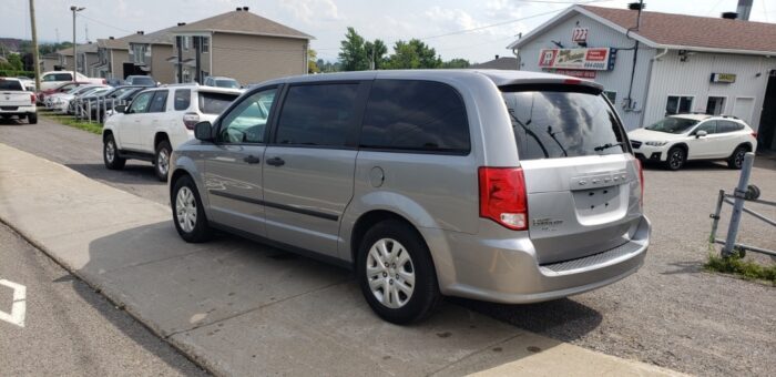 Dodge Grand Caravan Ensemble Valeur Plus - Image 6