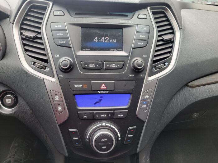 Hyundai Santa Fe Sport Premium - Image 19