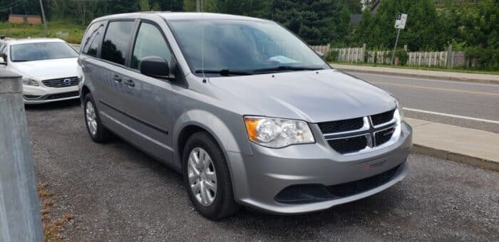 Dodge Grand Caravan Ensemble Valeur Plus - Image 2