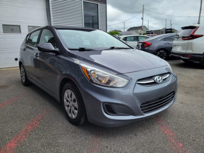 Hyundai Accent GL - Image 4