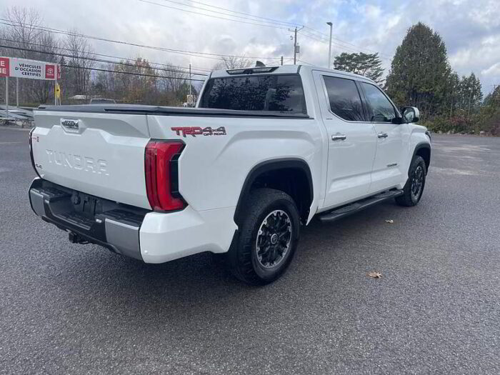 Toyota Tundra Hybrid LIMITED CREWMAX TRD OFF ROAD - Image 5