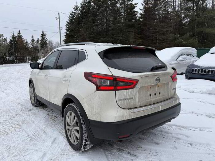 Nissan Qashqai SV TI CVT - Image 3